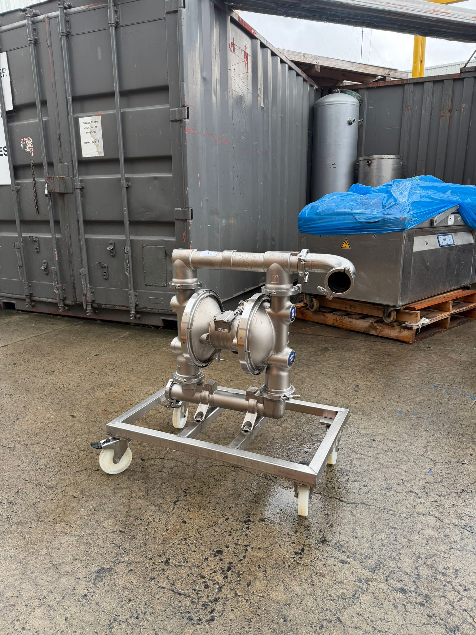 SaniForce Diaphragm Pump
