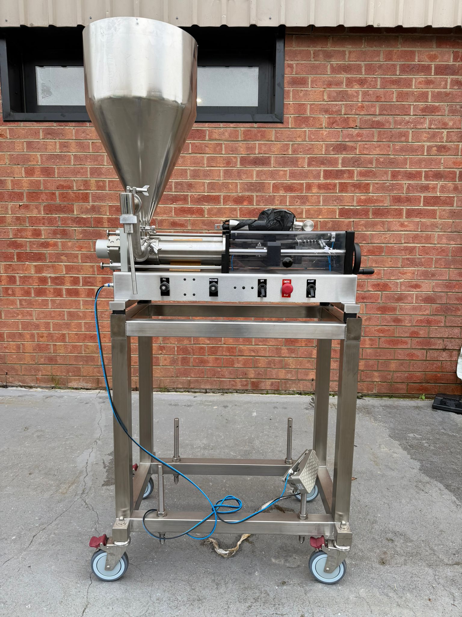 Packserv Piston Filler